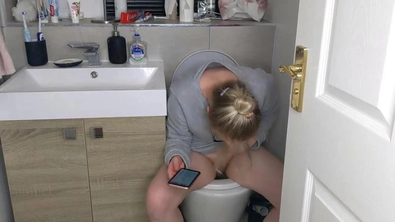 Talking on the toilet whilst shitting 2024 PooGirlSofia FullHD